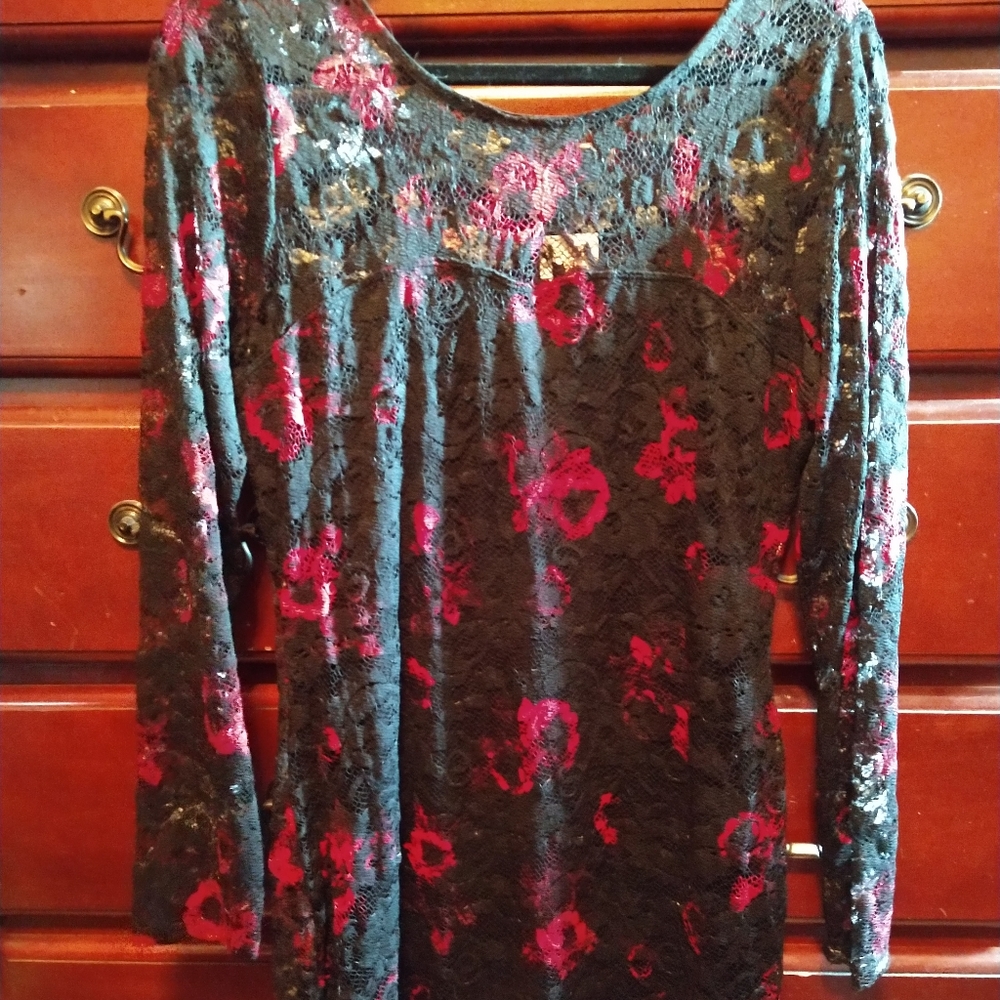 Suzy Shier Large black and red bodycon mini dress